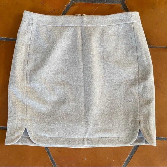 J Crew Sz 2 Shirttail Mini Skirt Wool Full… - Picture 3 of 7